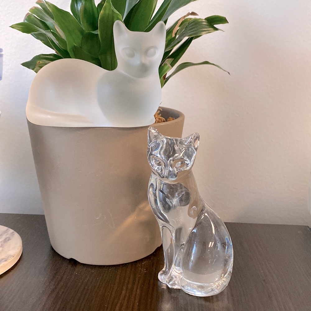 Glass cat decor